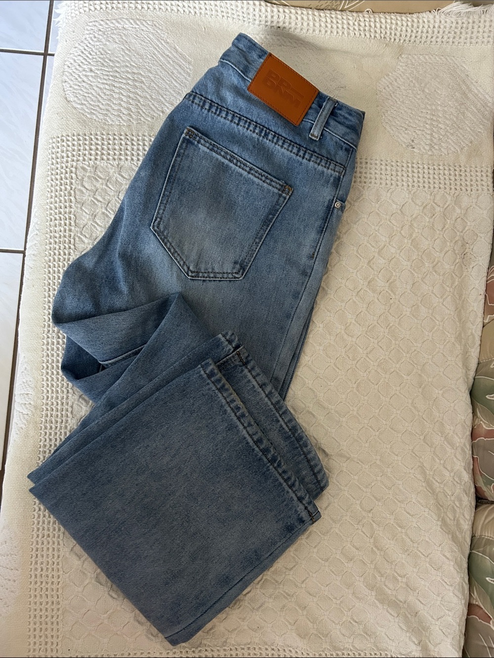 Princess Polly 30waist 32 inseam wide Straight Light Blue Denim Jeans